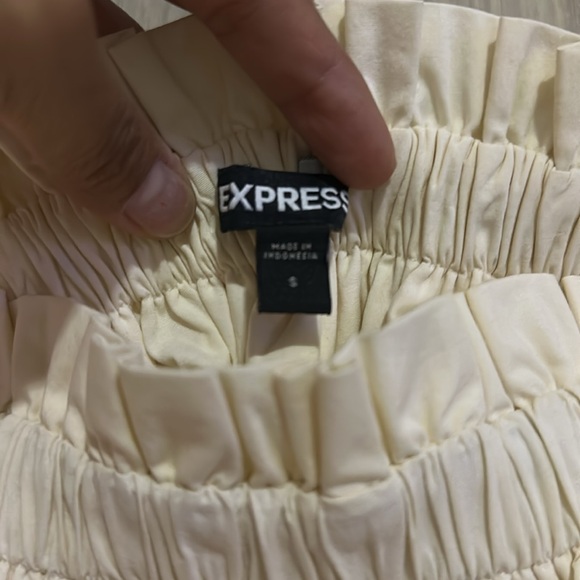 Express Cream Ruffle Detail Top - Picture 2 of 2
